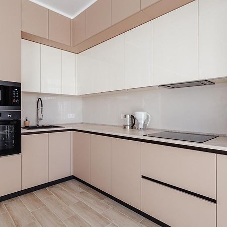 Premium Apartments Four Seasons Odesa Exterior photo