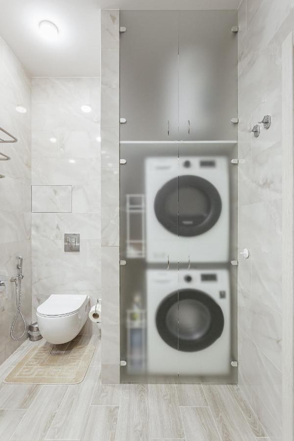 Premium Apartments Four Seasons Odesa Exterior photo